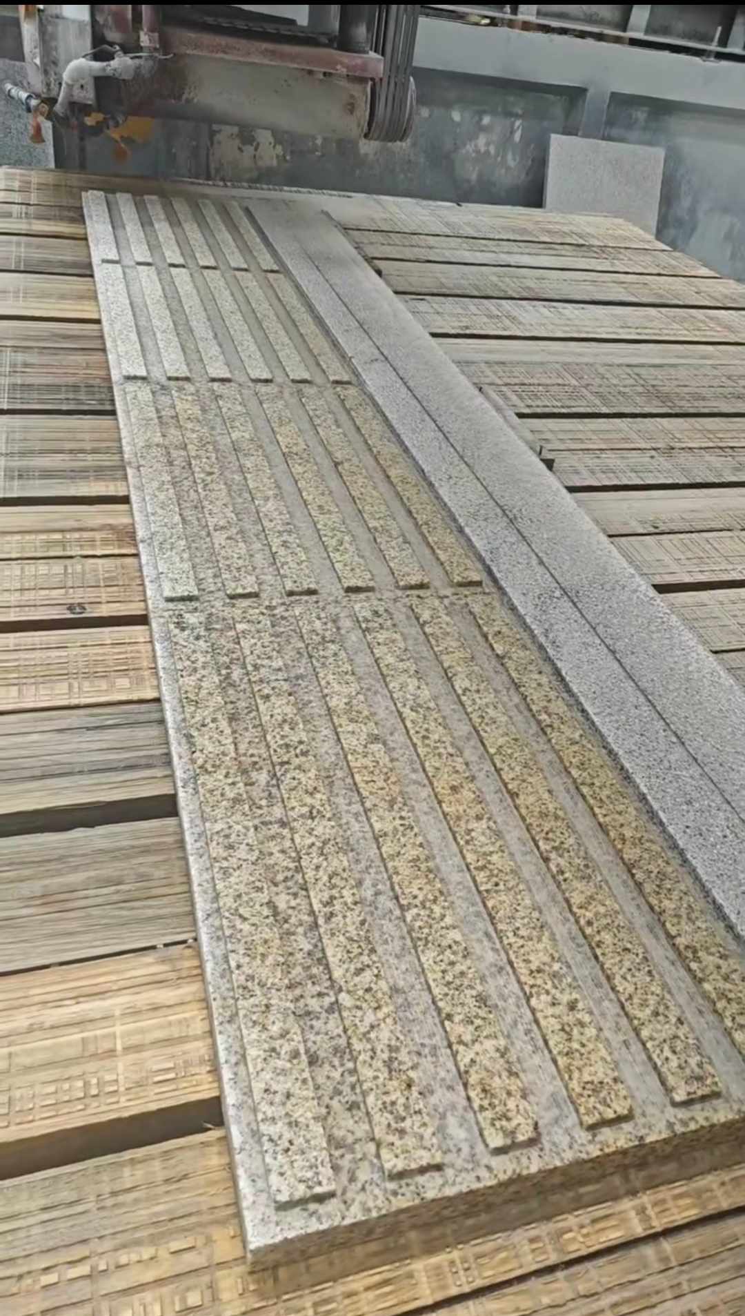 杭州黄金麻盲道石 盲条