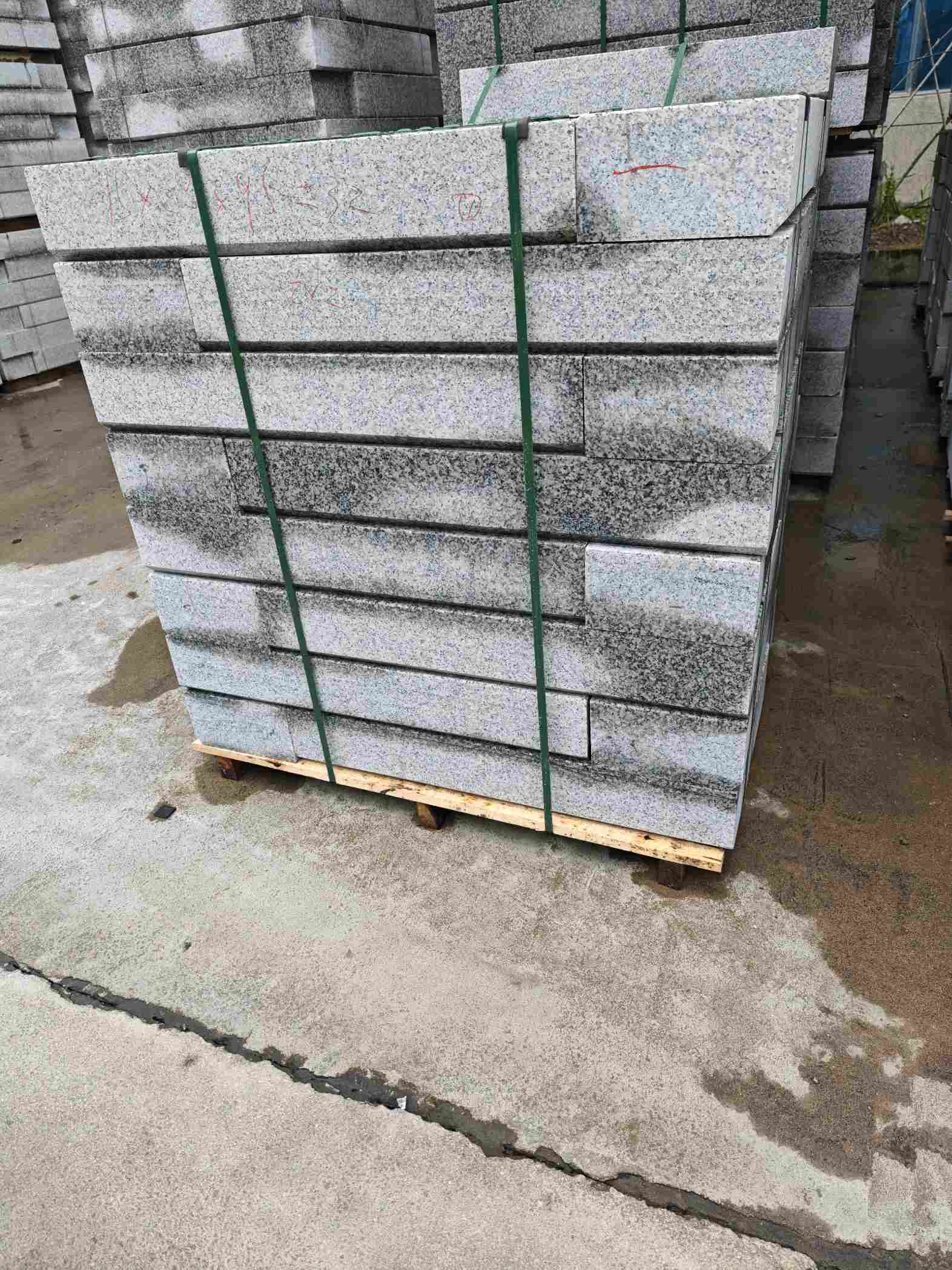 杭州芙蓉白路牙石，马路牙子